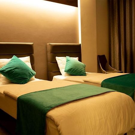 Dhimyaath Stay Male Ngoại thất bức ảnh