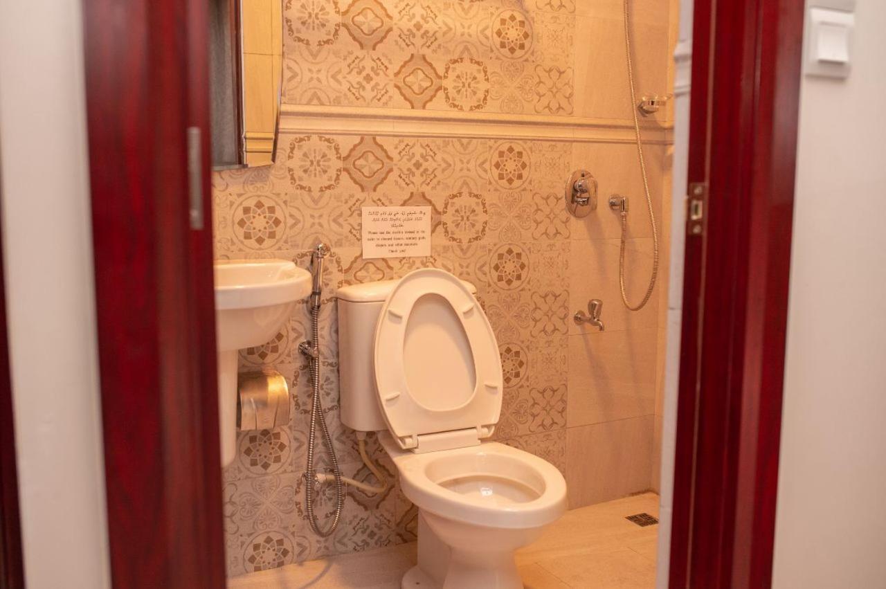 Dhimyaath Stay Male Ngoại thất bức ảnh