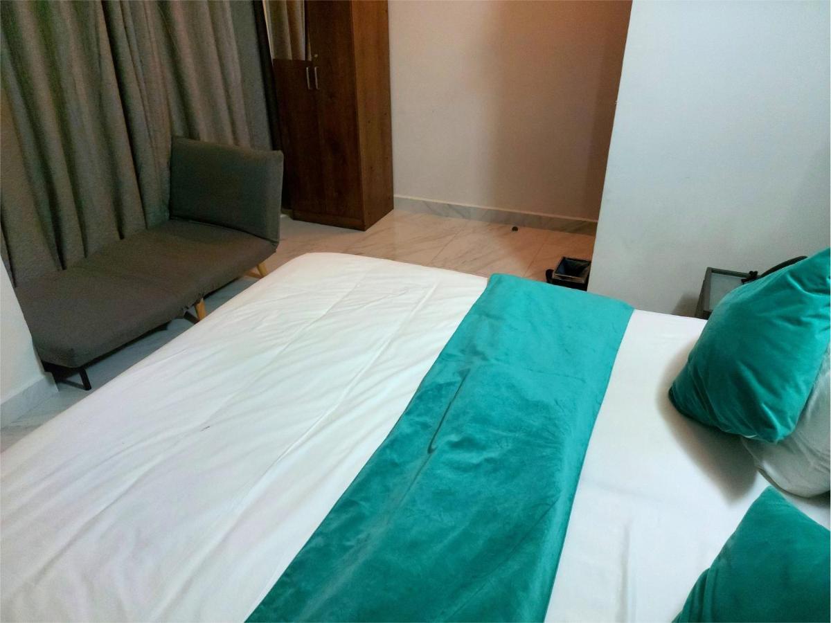 Dhimyaath Stay Male Ngoại thất bức ảnh